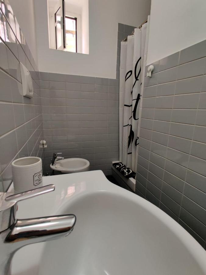Wow - 175 Mq - Posteggio Privato - Davanti Porto Traghetti - Fino A 10 Posti Letto *