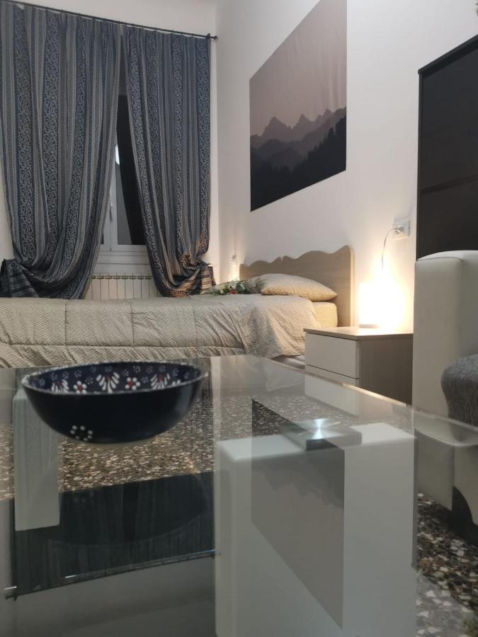 Wow - 175 Mq - Posteggio Privato - Davanti Porto Traghetti - Fino A 10 Posti Letto Appartement