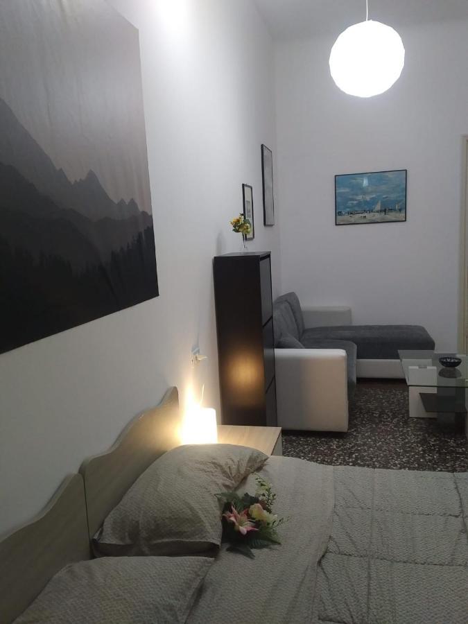 Appartement Wow - 175 Mq - Posteggio Privato - Davanti Porto Traghetti - Fino A 10 Posti Letto