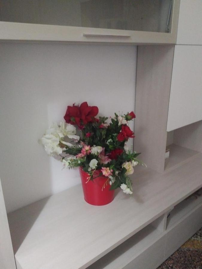 Wow - 175 Mq - Posteggio Privato - Davanti Porto Traghetti - Fino A 10 Posti Letto Appartement *