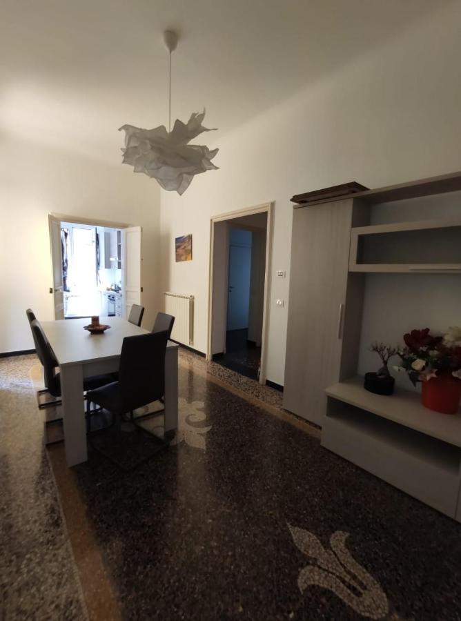 Wow - 175 Mq - Posteggio Privato - Davanti Porto Traghetti - Fino A 10 Posti Letto *