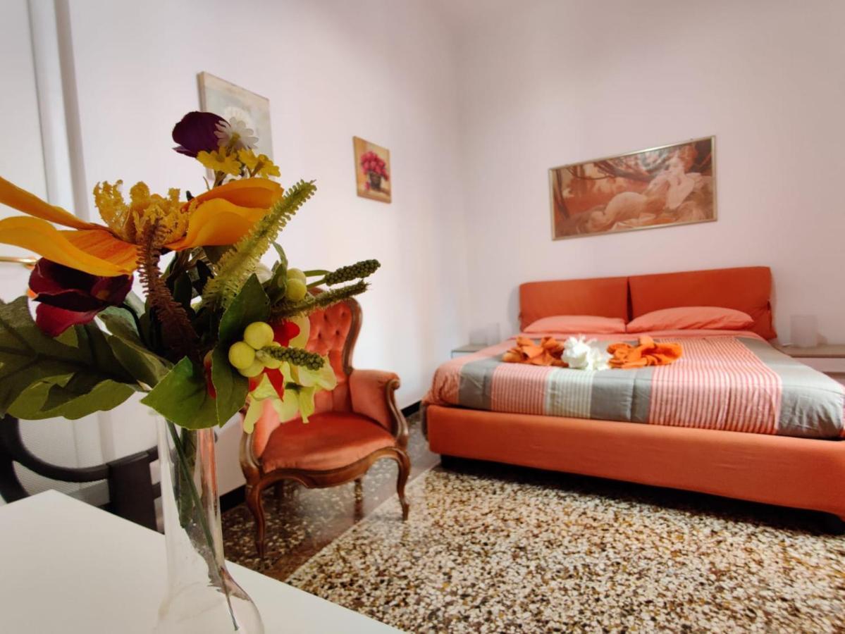Wow - 175 Mq - Posteggio Privato - Davanti Porto Traghetti - Fino A 10 Posti Letto *