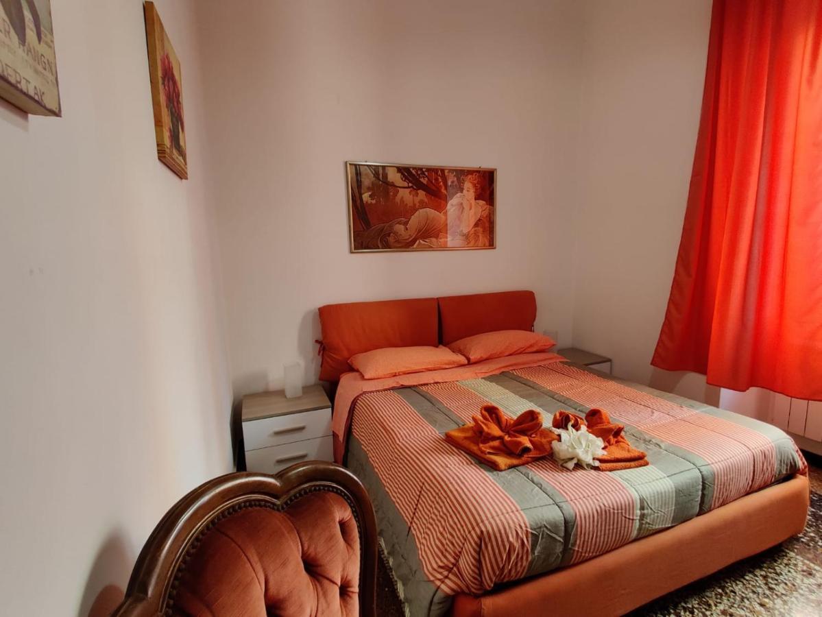 Wow - 175 Mq - Posteggio Privato - Davanti Porto Traghetti - Fino A 10 Posti Letto *