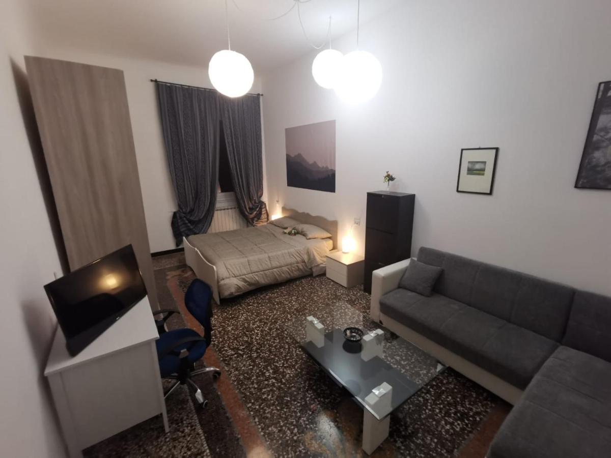 Wow - 175 Mq - Posteggio Privato - Davanti Porto Traghetti - Fino A 10 Posti Letto *