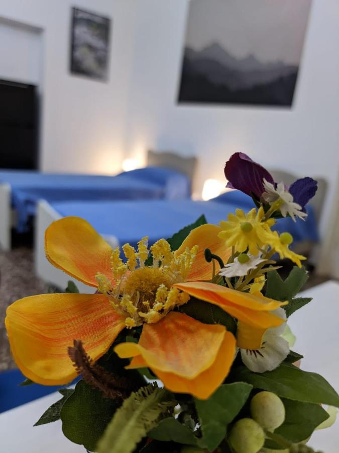 Appartement Wow - 175 Mq - Posteggio Privato - Davanti Porto Traghetti - Fino A 10 Posti Letto *