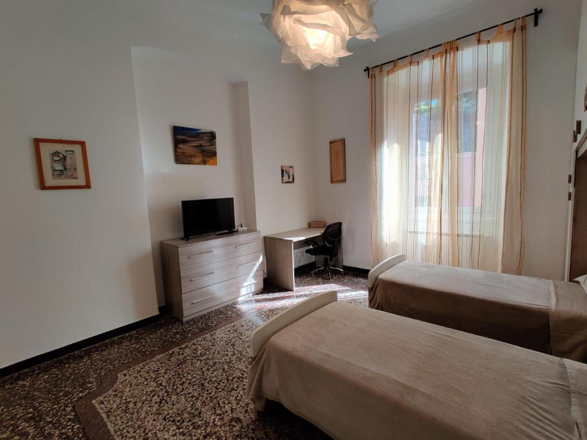 Wow - 175 Mq - Posteggio Privato - Davanti Porto Traghetti - Fino A 10 Posti Letto Appartement