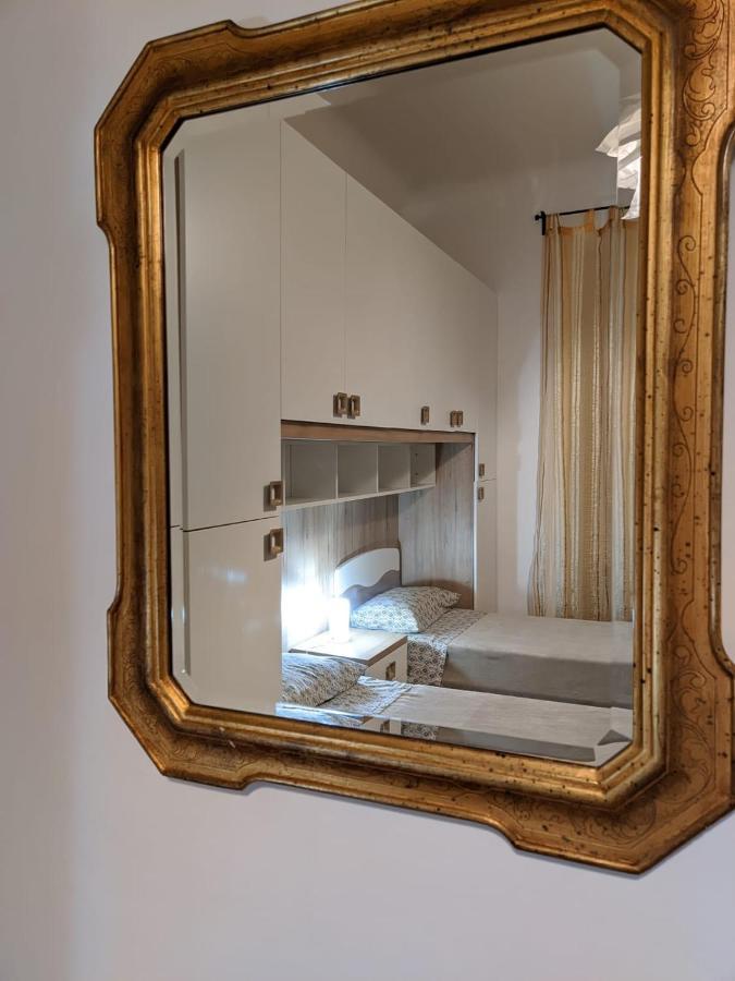 Appartement Wow - 175 Mq - Posteggio Privato - Davanti Porto Traghetti - Fino A 10 Posti Letto *