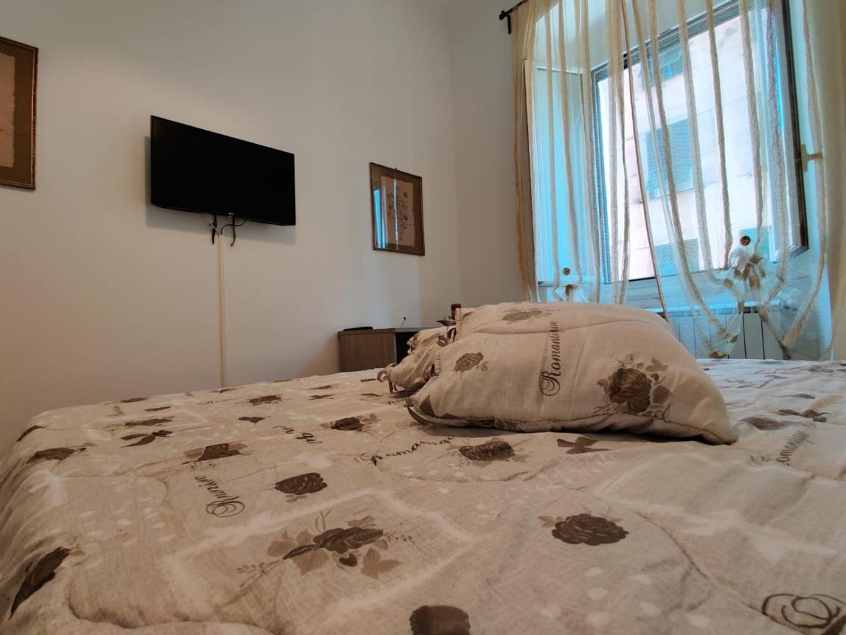 Appartement Wow - 175 Mq - Posteggio Privato - Davanti Porto Traghetti - Fino A 10 Posti Letto *