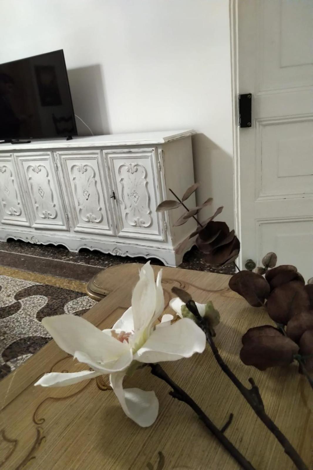 Wow - 175 Mq - Posteggio Privato - Davanti Porto Traghetti - Fino A 10 Posti Letto *