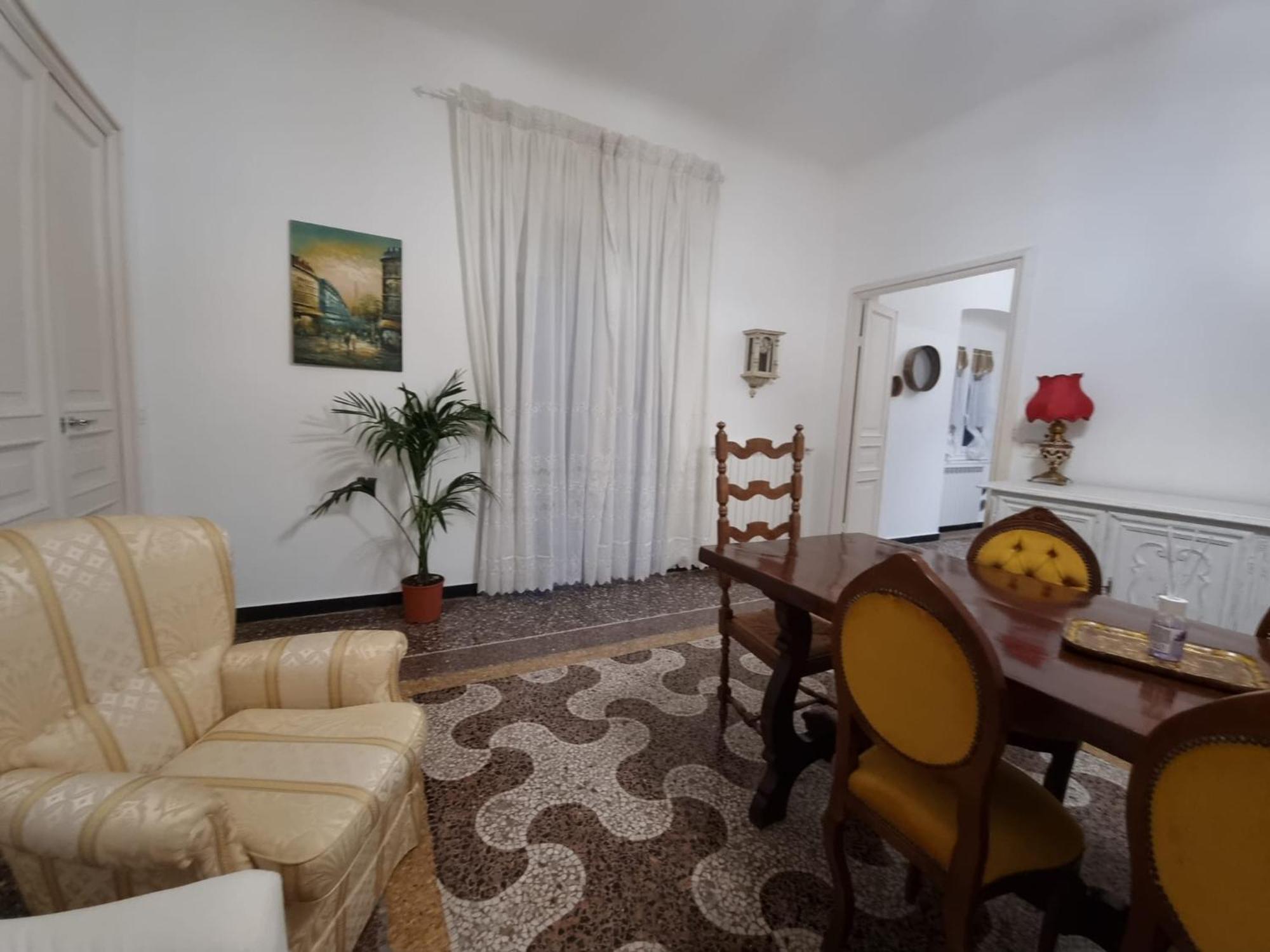 Wow - 175 Mq - Posteggio Privato - Davanti Porto Traghetti - Fino A 10 Posti Letto